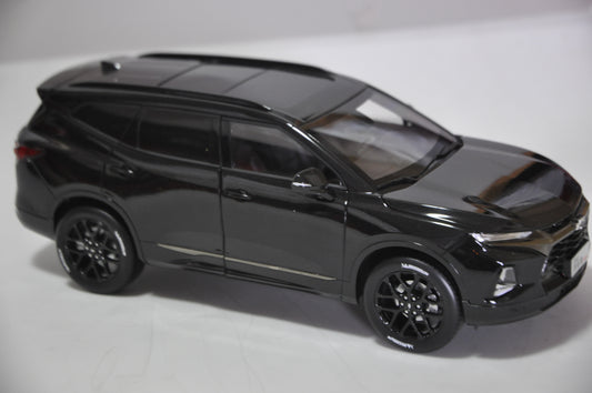 Chevrolet Blazer RS SUV Diecast model in Black 1/18 Scale