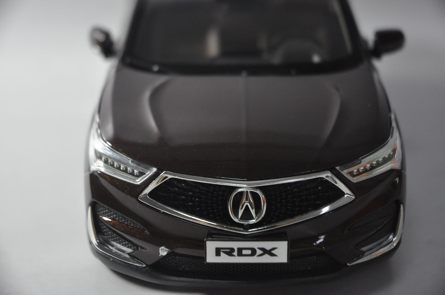 Acura RDX 2019 SUV Diecast model in Brown 1/18 Scale