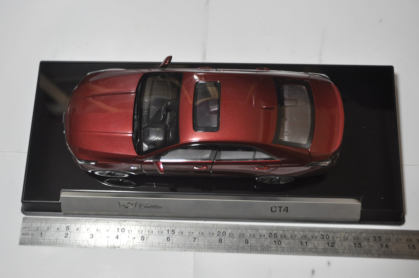 Cadillac CT4 2022 Diecast model car in Red 1/18 Scale