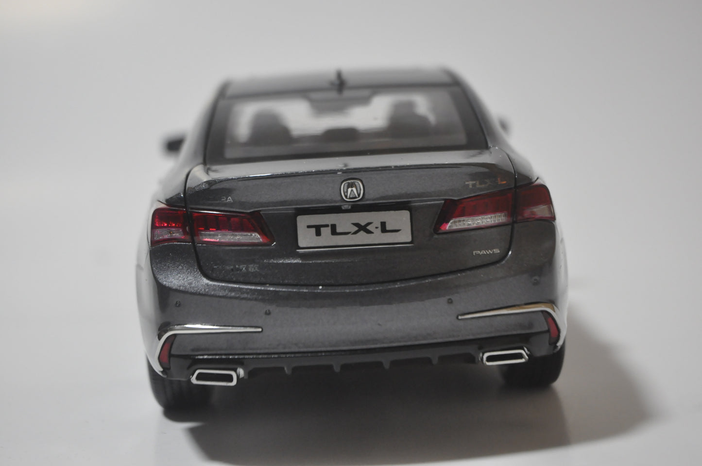 Acura TLX.L 2019 Diecast model car in Grey 1/18 Scale