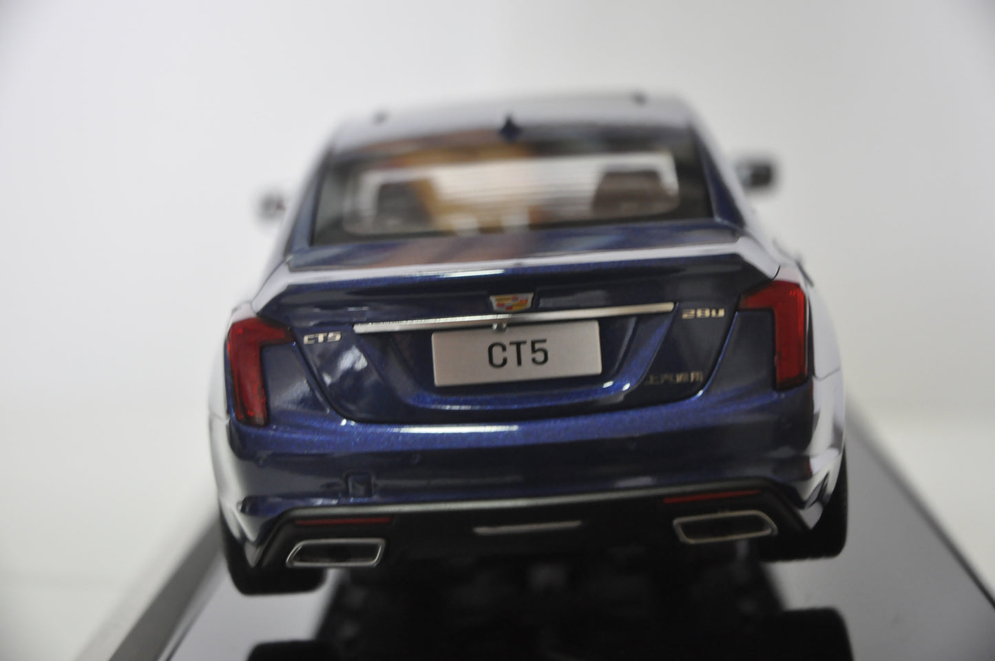 Cadillac CT5 2021 Diecast model car in Starry Night Blue 1/18 Scale