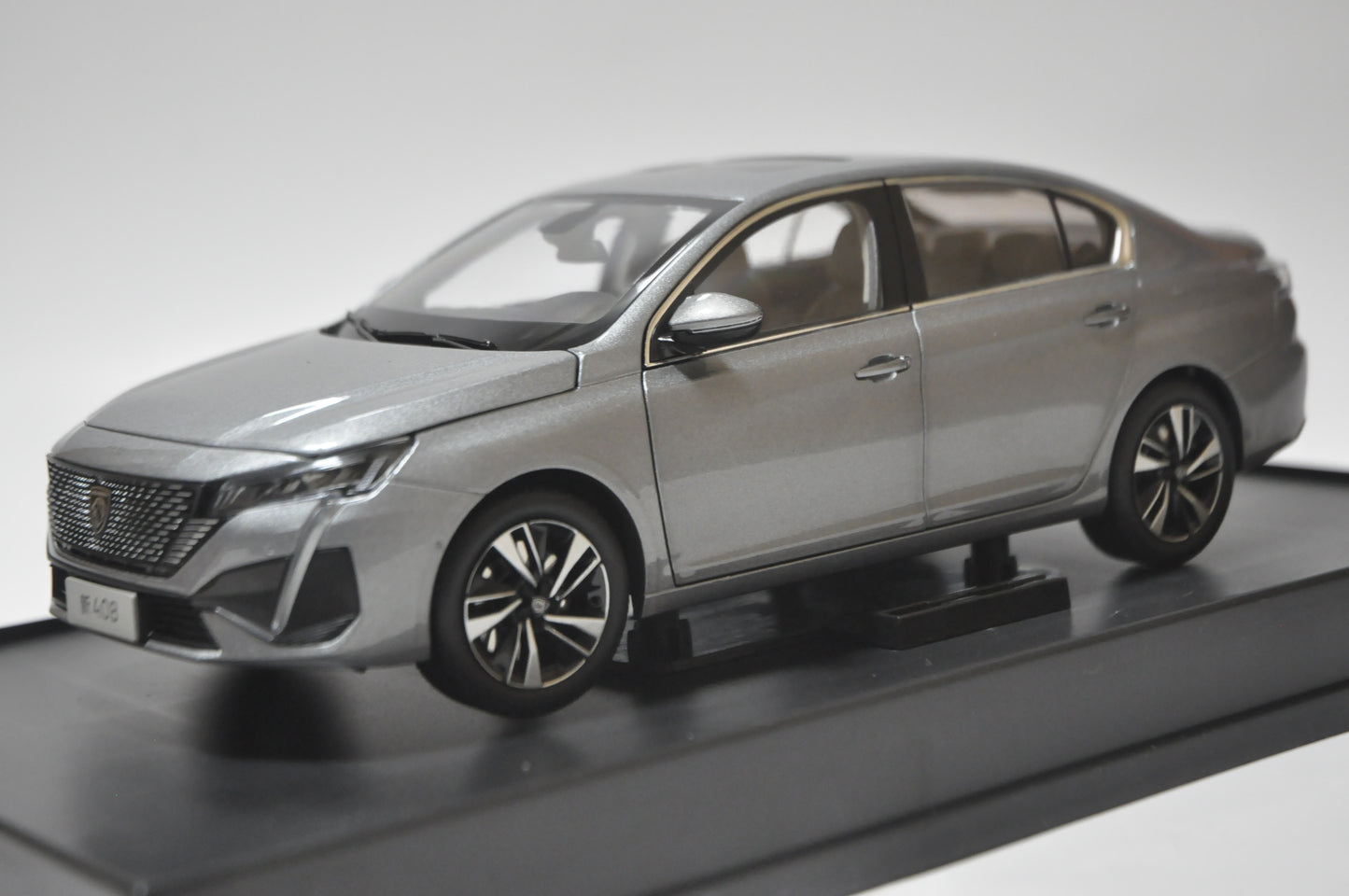 2022 Peugeot 408 Diecast model car in Gray 1/18 scale