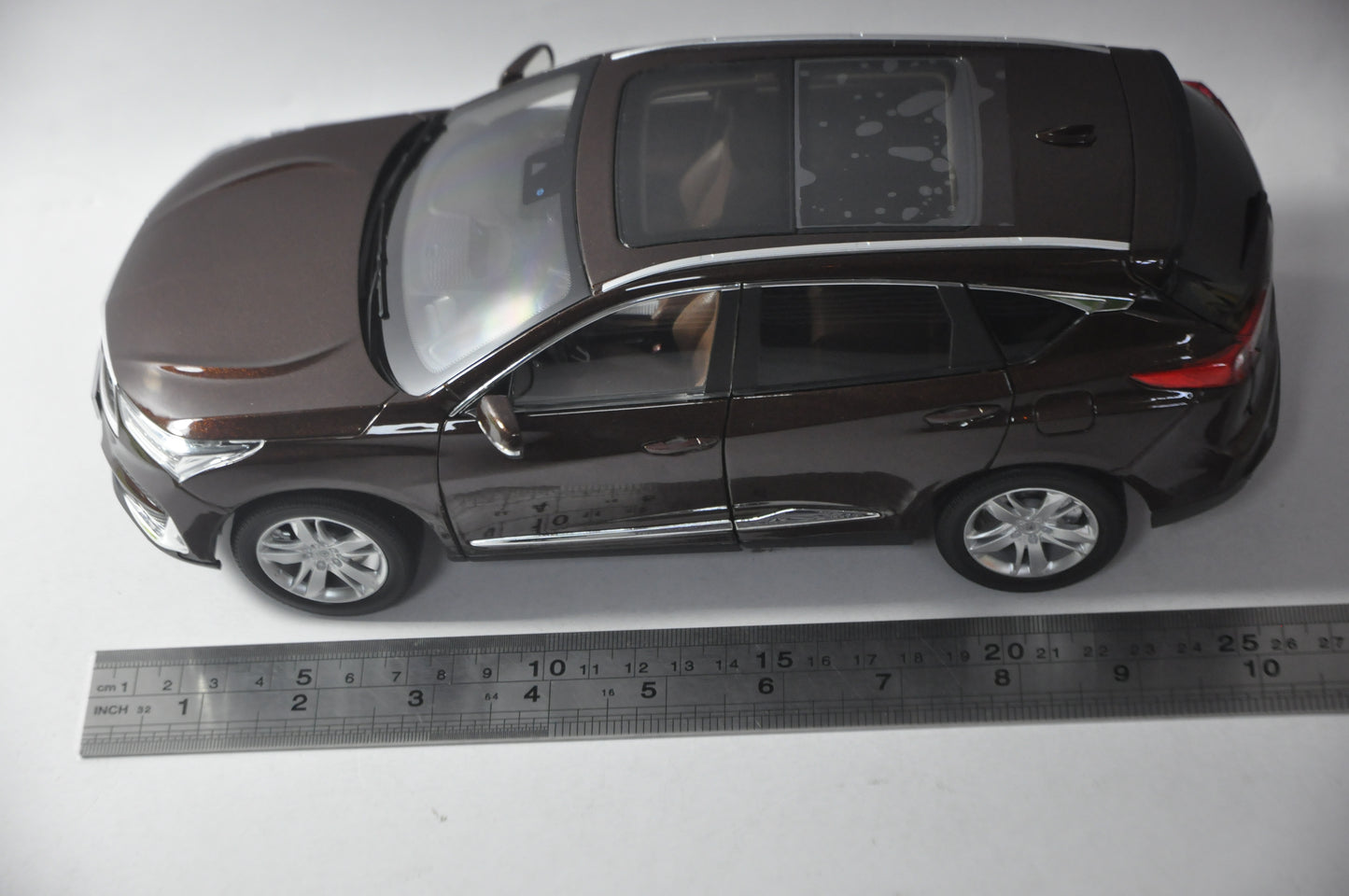 Acura RDX 2019 SUV Diecast model in Brown 1/18 Scale