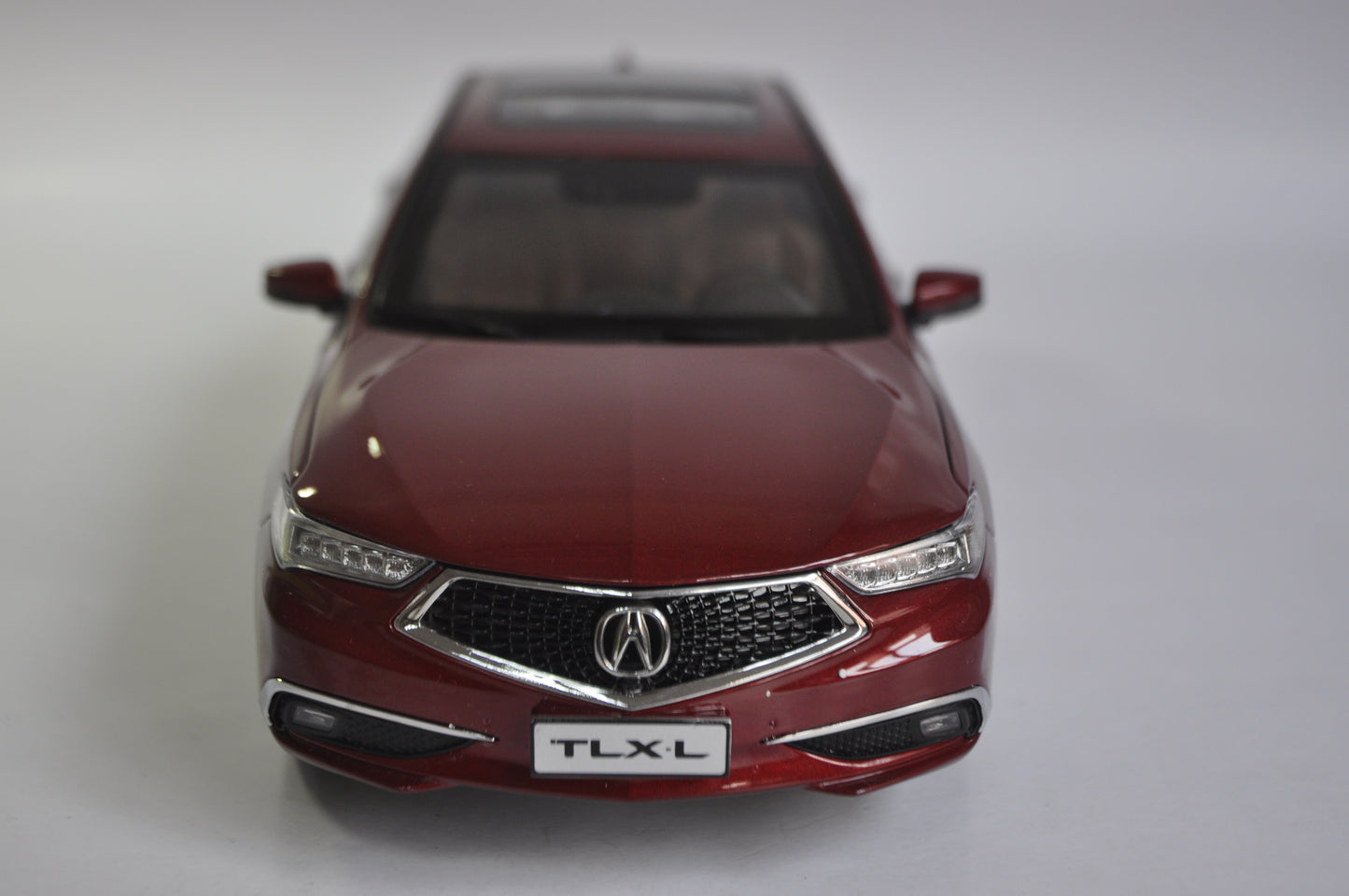 Acura TLX.L 2019 Diecast model car in Red 1/18 Scale